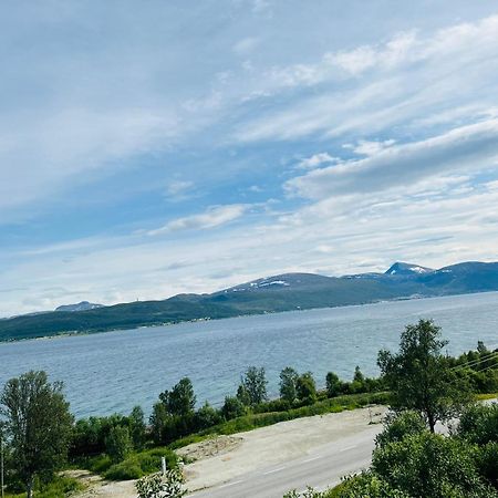 Apartment In Tromso With Sea And Mountain View Luaran gambar